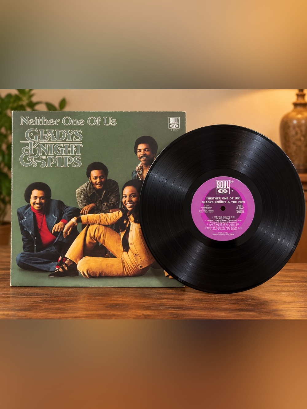Vintage Gladys Knight & The Pips “Neither One of Us” Vinyl LP Soul Records 1973